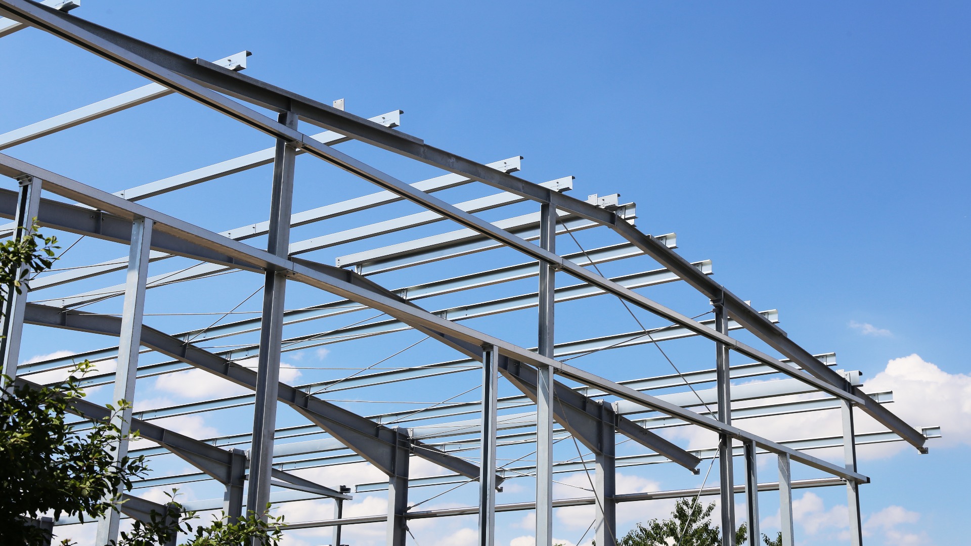 Gewerbehalle im Bau